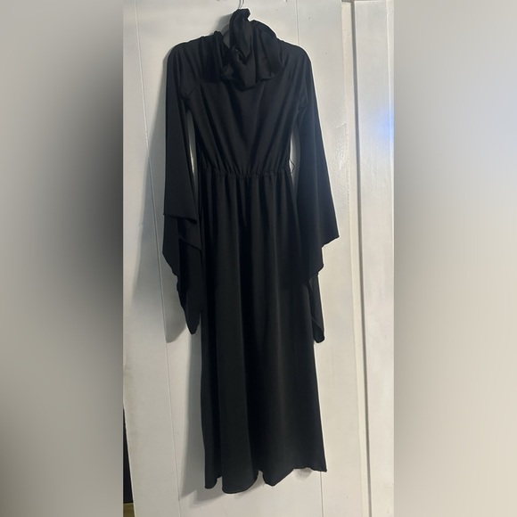 Spirit Black Maxi Dress with Draped Sleeves - Picture 3 of 5